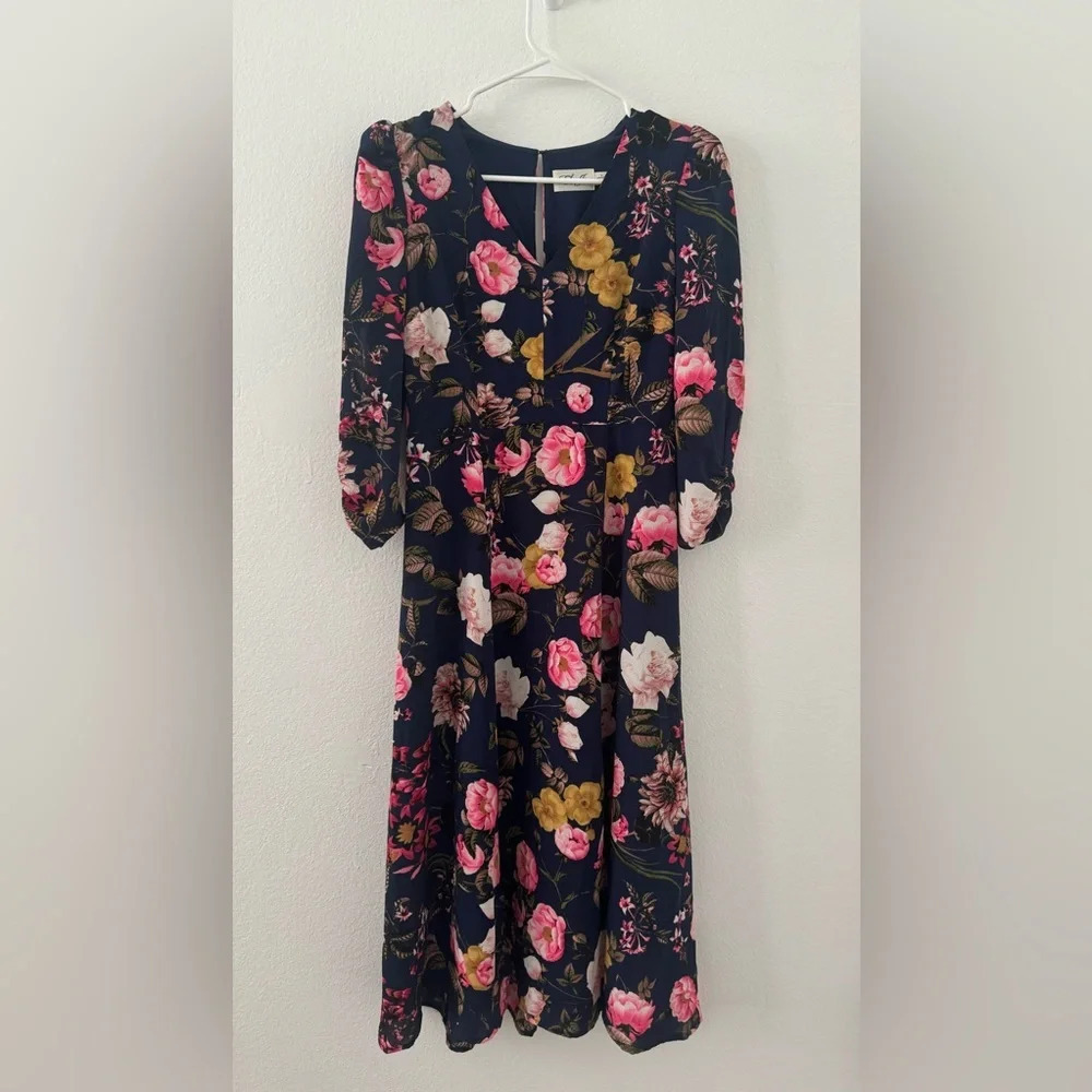 Eliza J Navy Floral Midi Dress 3/4 Ruched Sleeves V Neck Split Front Size 2 - Picture 1 of 12